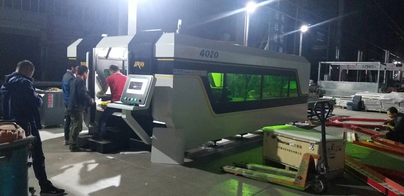 光纖激光切割機如何保障安全生產