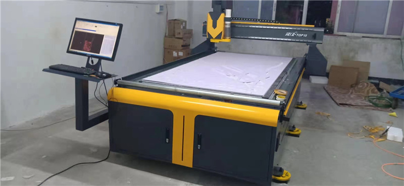 深圳市龍崗區XX廣告有限公司