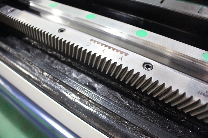 光纖激光切割機齒輪齒條的作用
