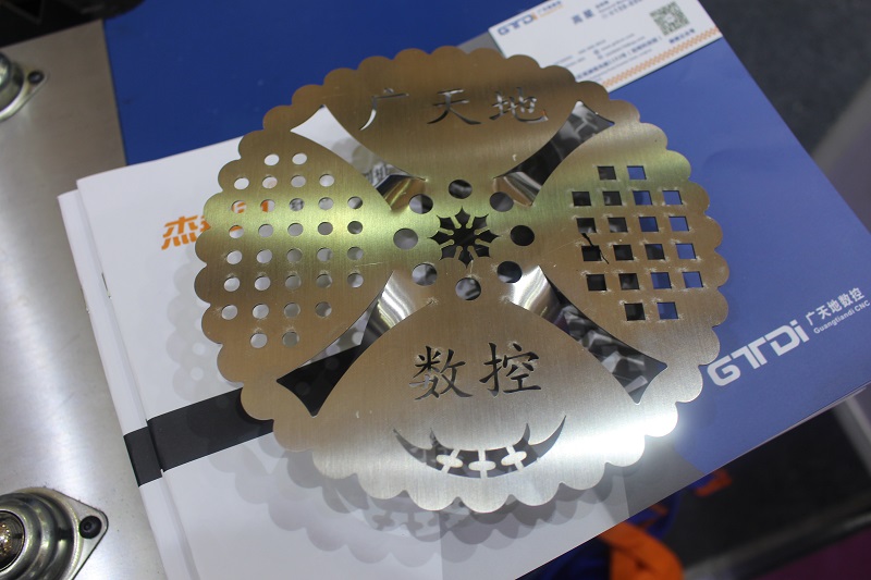 光纖激光切割機能切最小孔和板厚的關系