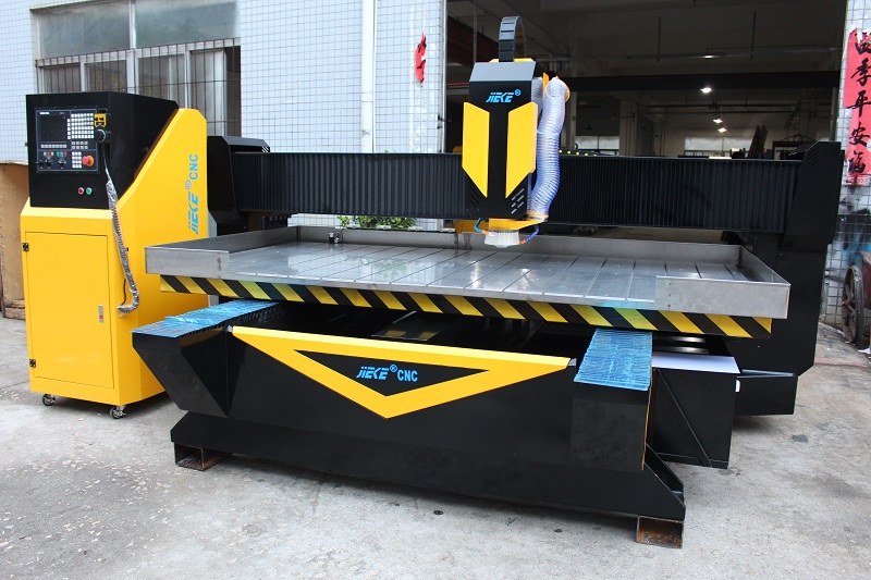 鋁板雕刻機(jī)三相電和單相電哪個(gè)好